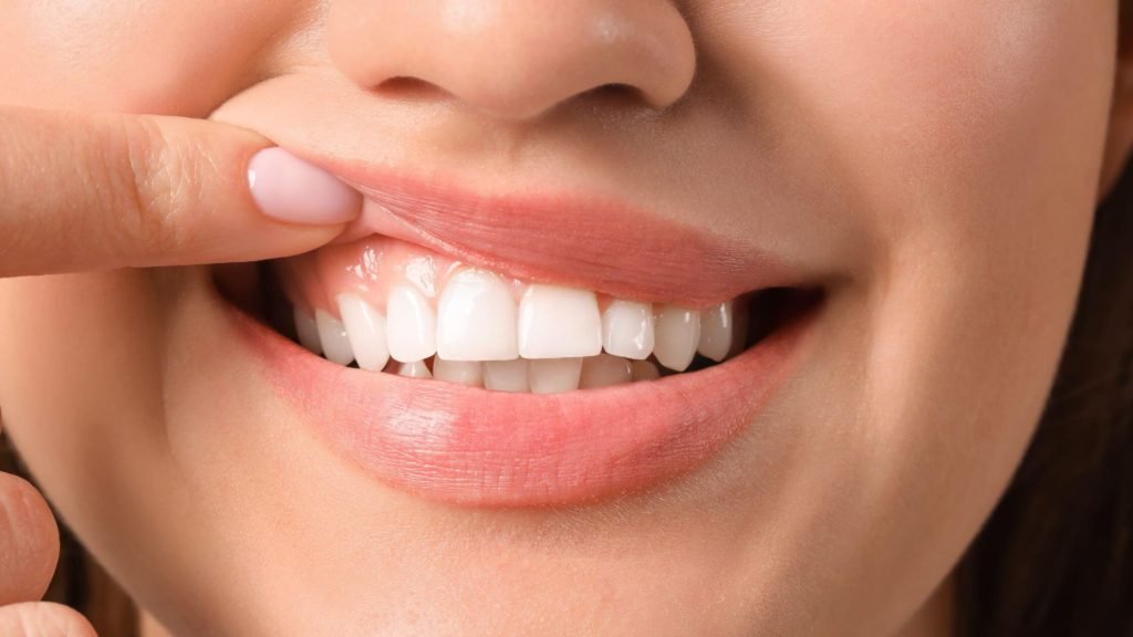 Mouthwash benefits for gingivitis and periodontitis relief.